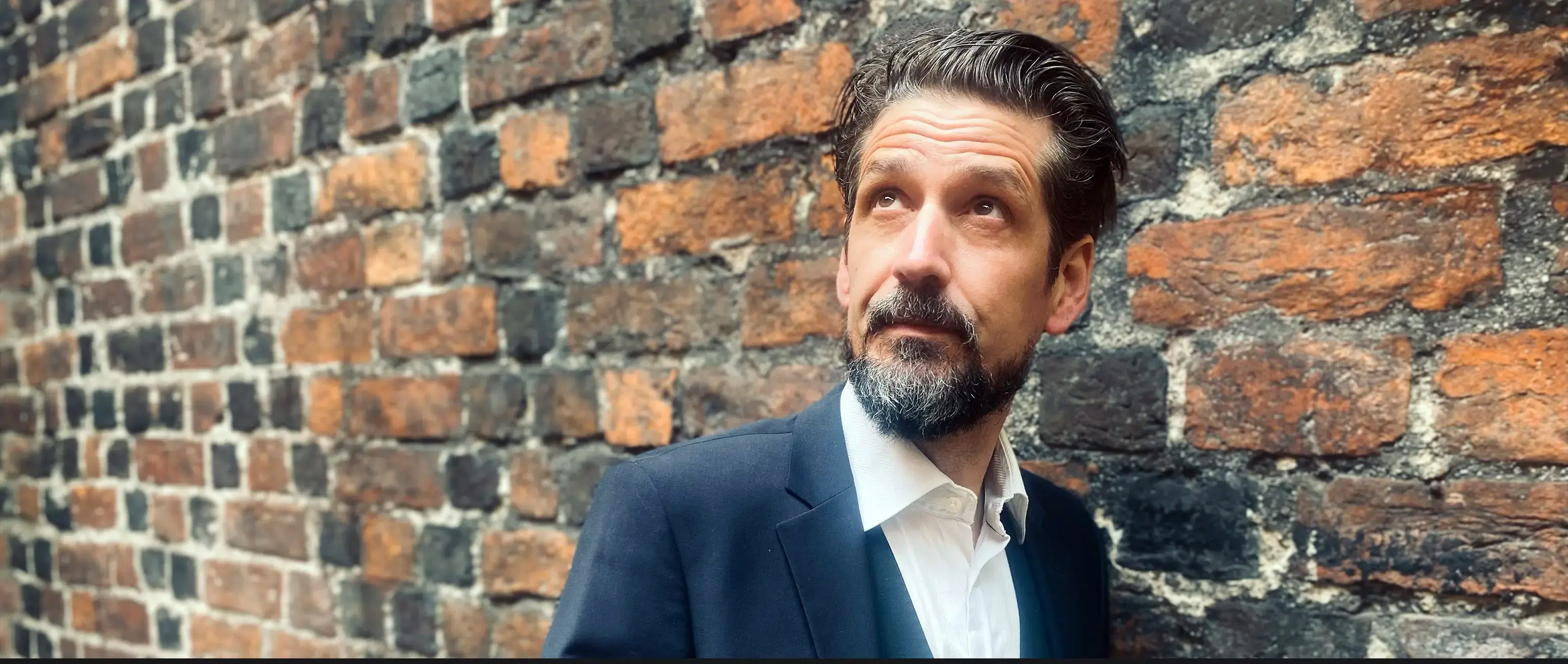 Forbløffende, nærværende og sjov underholdning!